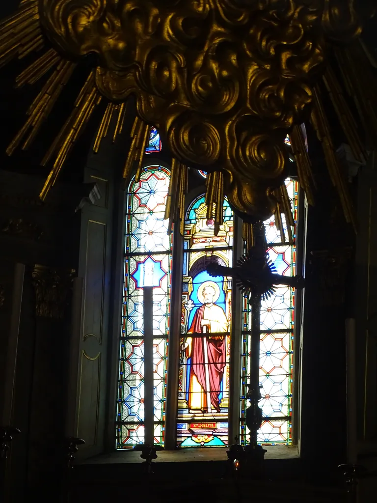 Vitrail Baie 2 : Stus Joseph dans l'Église Saint-Nicolas de Loudéac